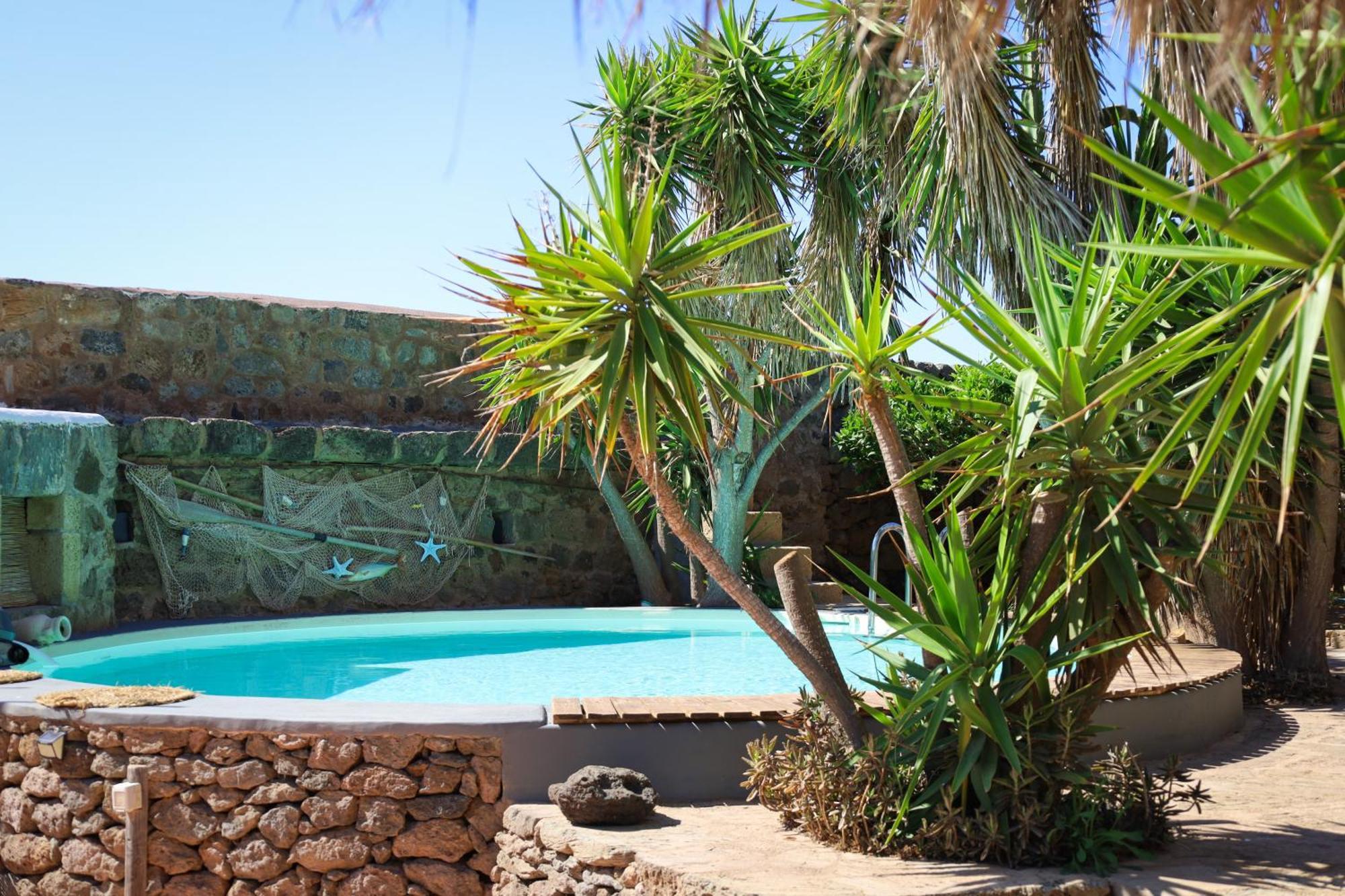 Cactus B&B Le Casette Di Marilena Пантелерия Екстериор снимка