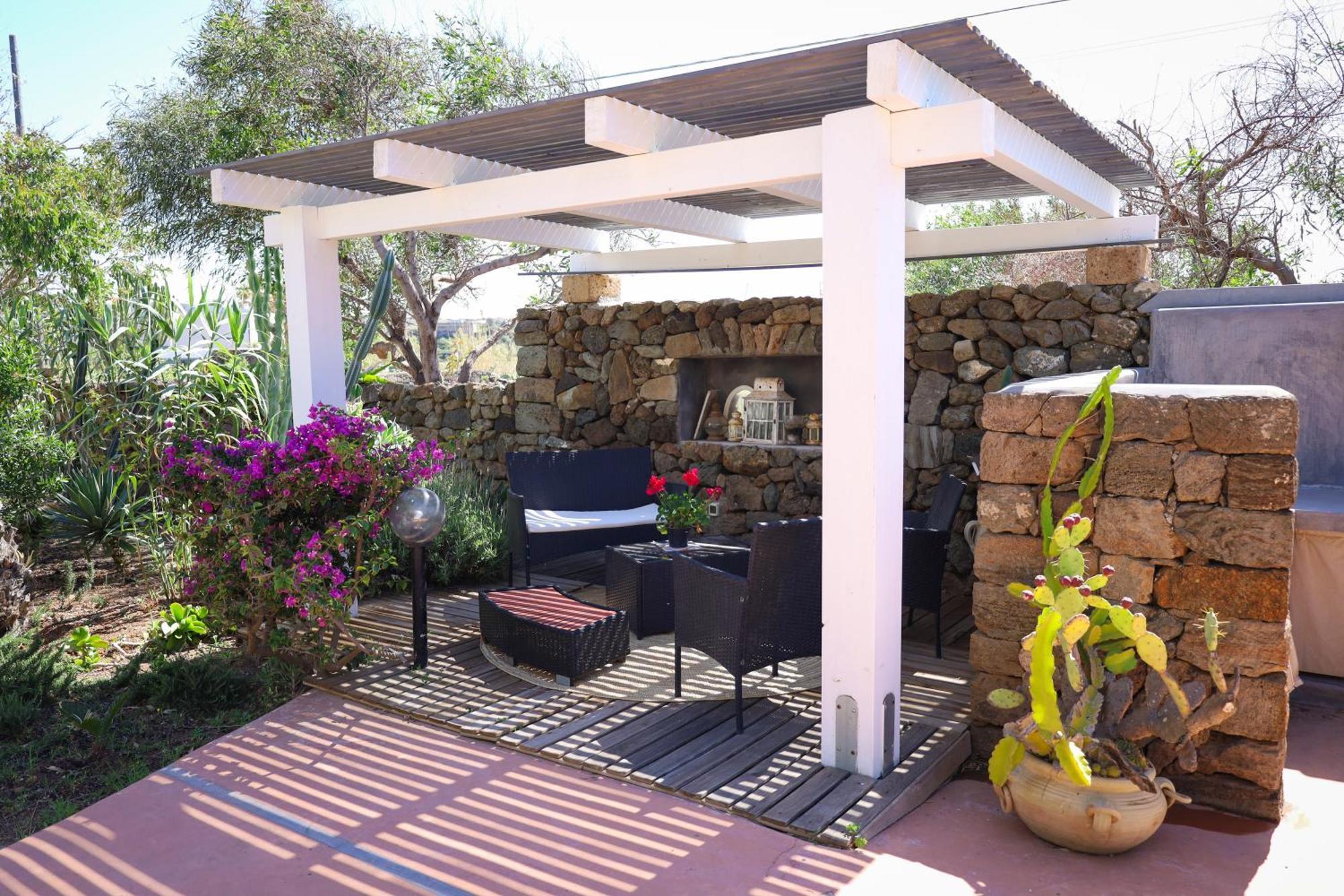 Cactus B&B Le Casette Di Marilena Пантелерия Екстериор снимка